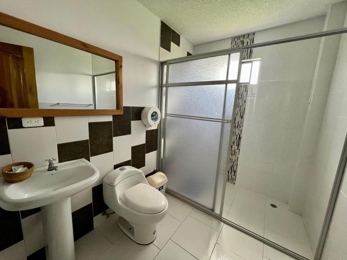 Hostal Alpachaca - New Quito Airport Табабела Экстерьер фото